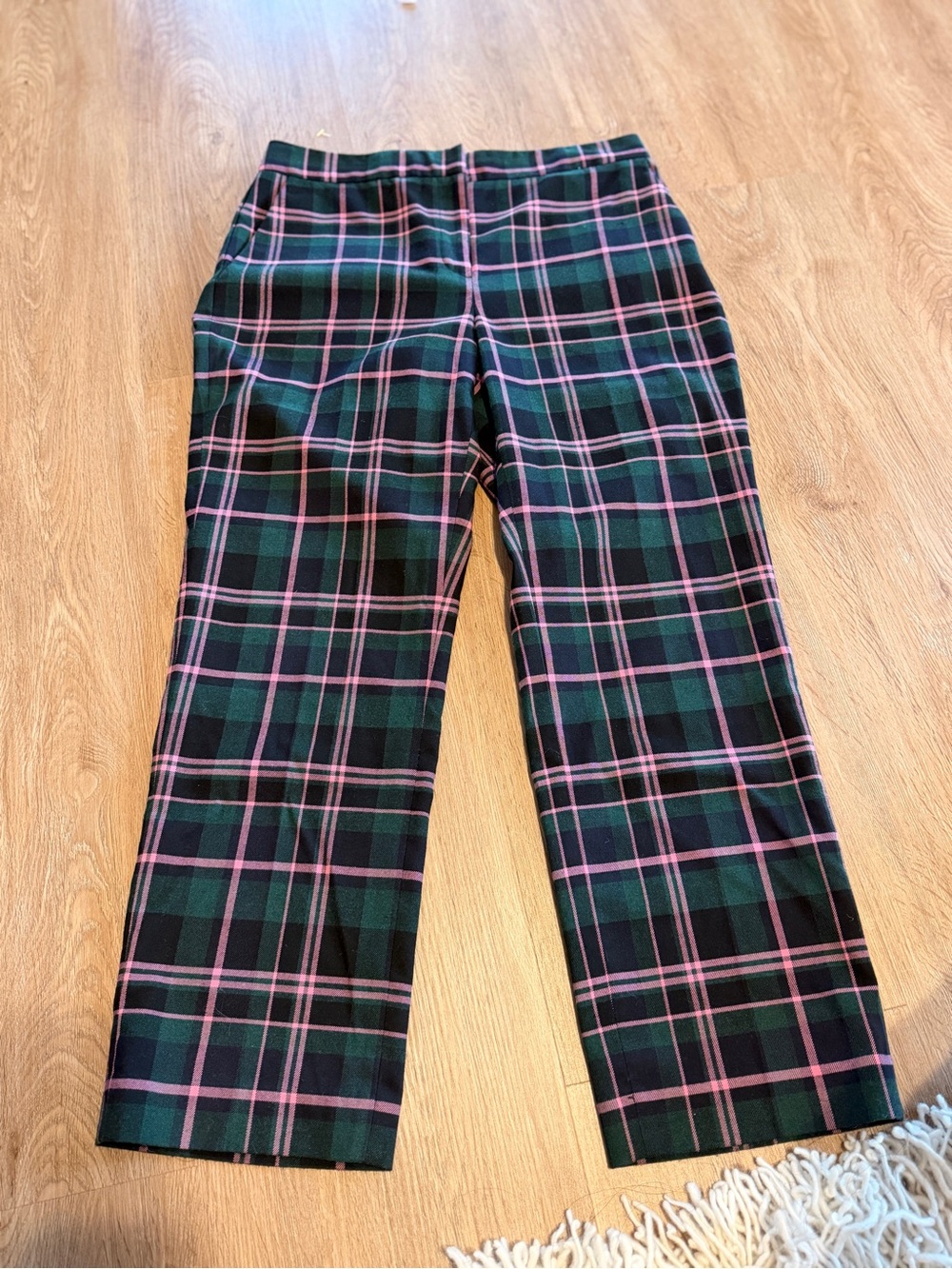 1901 Preppy Plaid Straight-Leg Pants in Dark Green and Pink